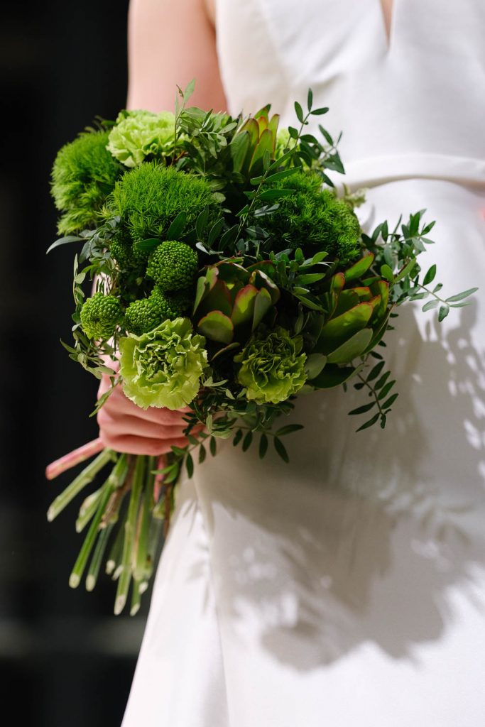 Häätrendit esittelyssä, hääkimppu kukkakauppa Pikkukilpi. Valokuva.