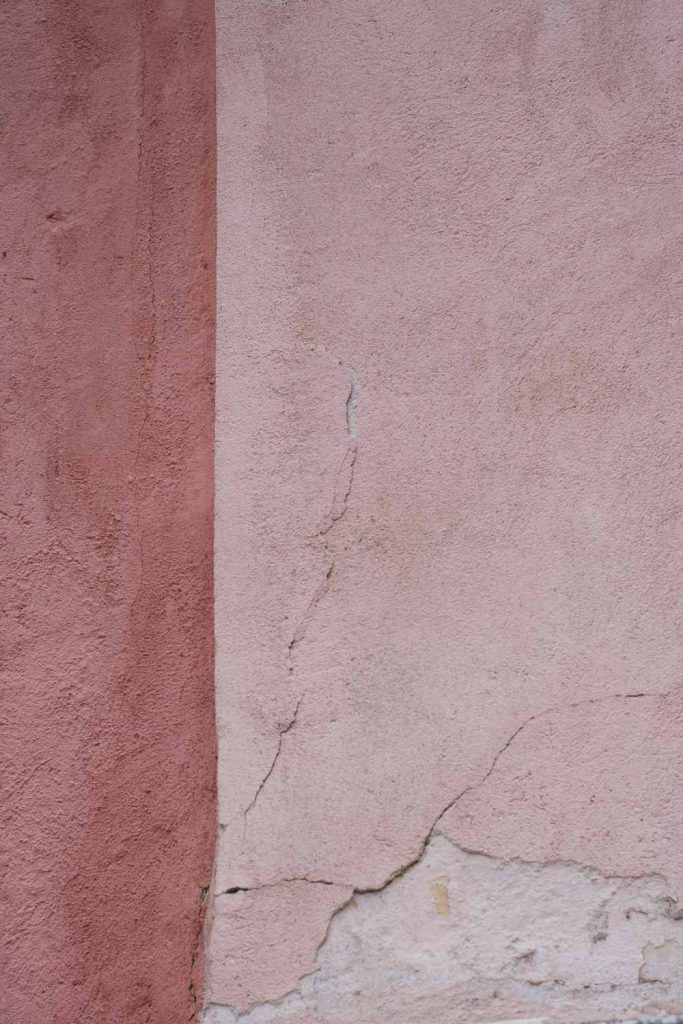 Tallinnan inspiroiva vanhakaupunki yksityiskohtineen. Valokuva.