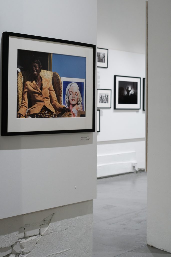 Dokfotokeskus Tallinnassa, jossa Juhan Kuusin näyttely. Valokuva.