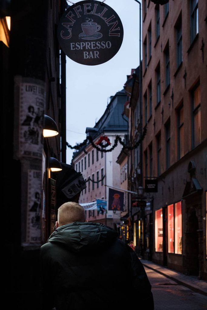Tukholman Gamla Stan aamulla. Valokuva.